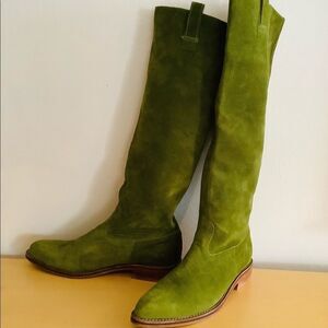 JIM BARNIER GREEN SUEDE BOOTS 9 CUSTOM MADE KNEE HIGH BOOTS NWOT SCUFFED…